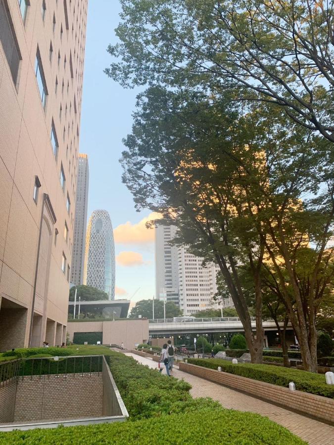 Shinjuku Residence: Nishi-shinjuku Metro Convenience Apartment Tokyo