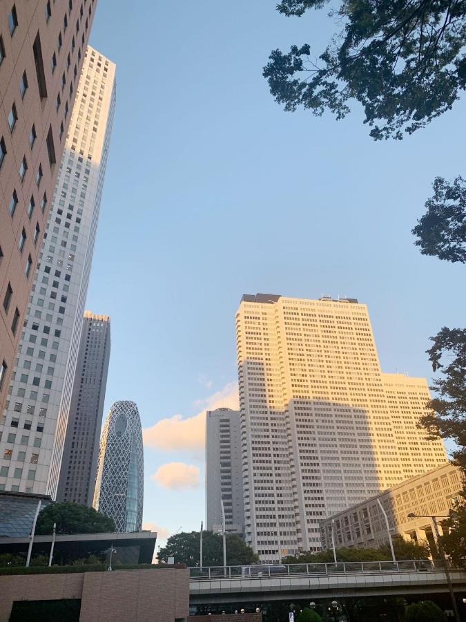 Shinjuku Residence: Nishi-shinjuku Metro Convenience